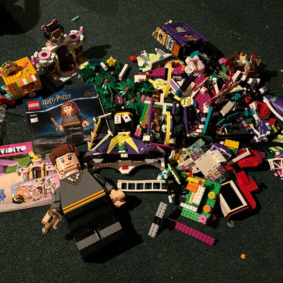 Random LEGO assortment! Incomplete pcs of WREATH VIDIYO HERMIONE and more!!